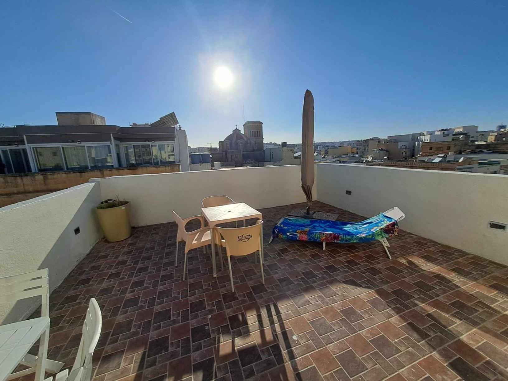 Апартаменты St Julians Sliema Penthouse 3 Minutes Walk From Seafront Экстерьер фото