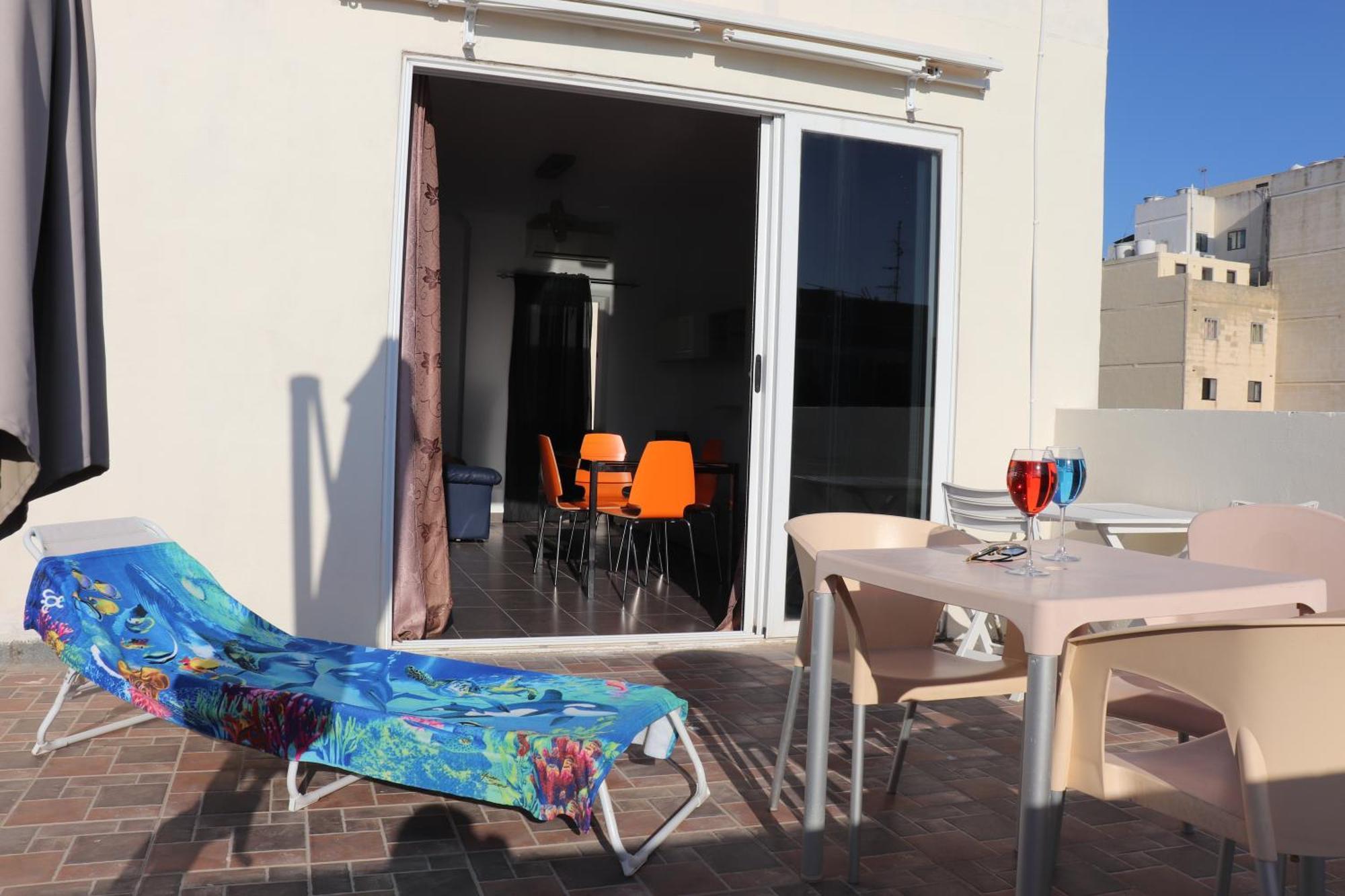 Апартаменты St Julians Sliema Penthouse 3 Minutes Walk From Seafront Экстерьер фото